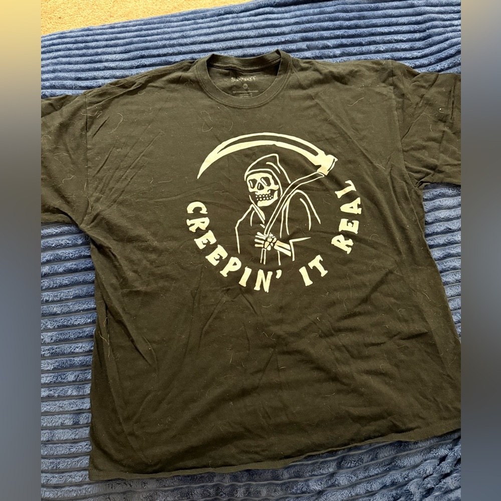 Spirit Black Graphic Short Sleeve Tee